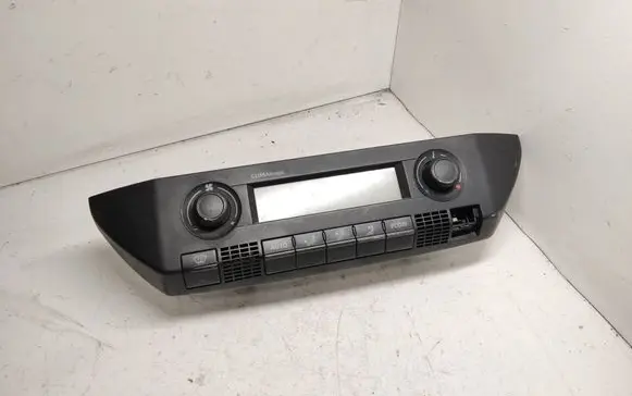 Volkswagen Polo IV 9N3 Climate control unit 6Q0907044E 412206017007