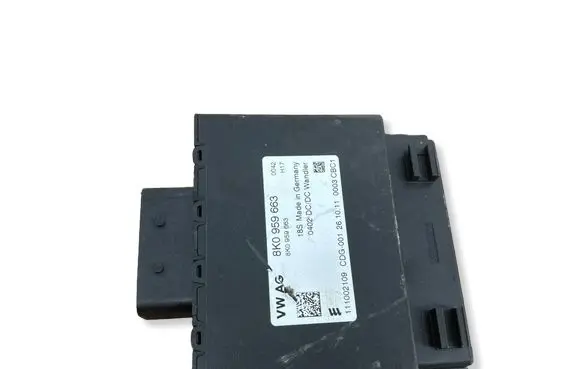 Audi A4 S4 B8 8K Voltage converter inverter 8K0959663 0402D