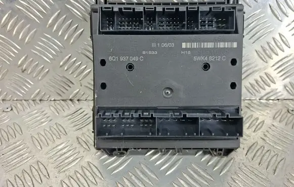 Volkswagen Polo Comfort/convenience module 6Q1937049C