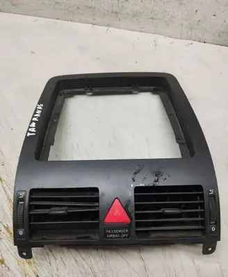 Volkswagen Touran I Dashboard center trim panel 1T1819728B