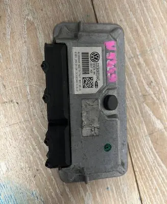 Volkswagen Golf V Engine control unit/module 03C906024AS 03C906024AK