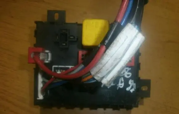 Alfa Romeo 156 Fuse box set 46447809
