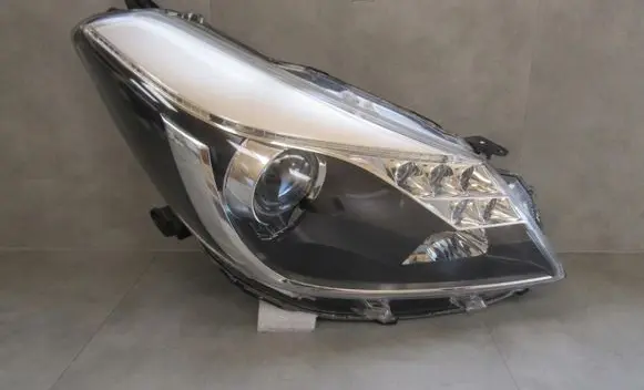 Toyota Yaris Headlight/headlamp
