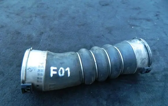 BMW 7 F01 F02 F03 F04 Intercooler hose/pipe 7800144