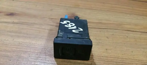 Volkswagen PASSAT B5 Seat heating switch 3b0963564d