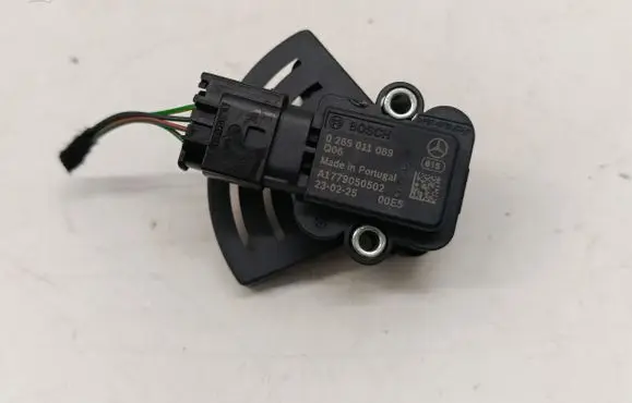 Mercedes-Benz A W177 Brake pedal sensor switch A1779050502