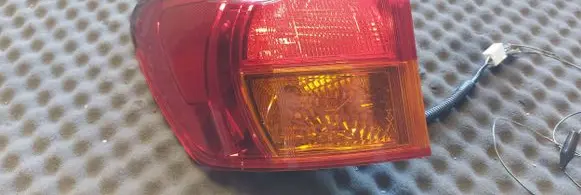 Lexus IS 220D-250-350 Rear/tail lights