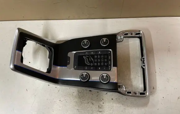 Volvo V40 Climate control unit 2727911Y5CS