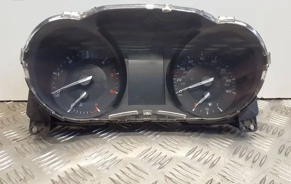 Toyota Avensis T270 Speedometer (instrument cluster)