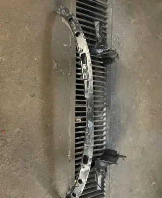 Volkswagen Transporter - Caravelle T5 Radiator support slam panel