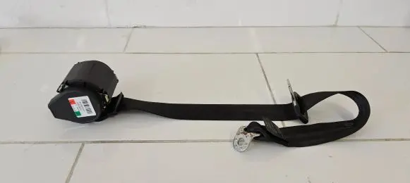 Audi A4 S4 B7 8E 8H Rear seatbelt 000090H 610307000