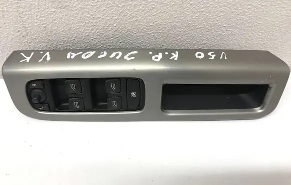 Volvo V50 Electric window control switch 8663817 30710787