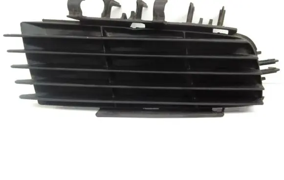Opel Vectra C Front bumper lower grill 09186130