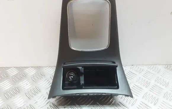 Toyota Avensis T250 Car ashtray