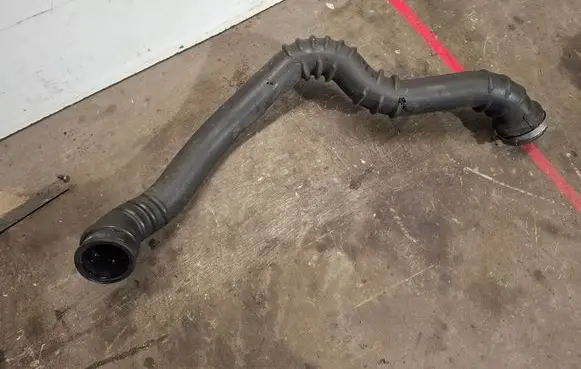 Volvo V60 Intercooler hose/pipe BG916K8632
