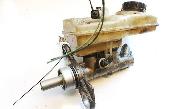 Renault Scenic II - Grand scenic II Master brake cylinder 212879