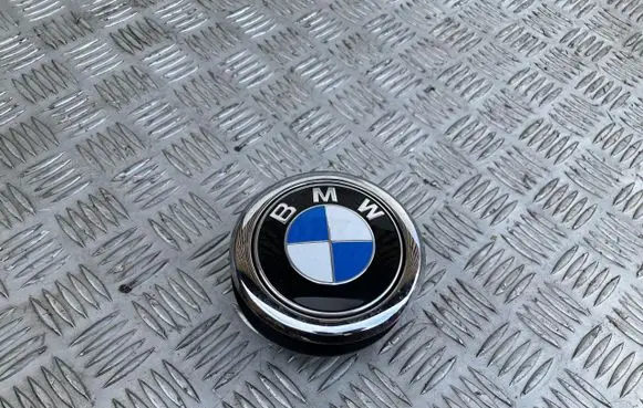 BMW X2 F39 Manufacturer badge logo/emblem 7436404