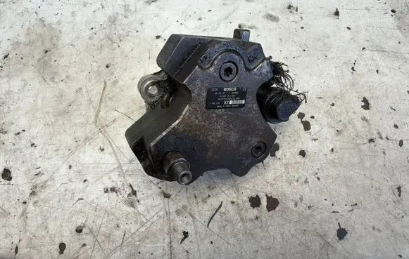 BMW 5 E60 E61 Fuel injection high pressure pump 0445010045