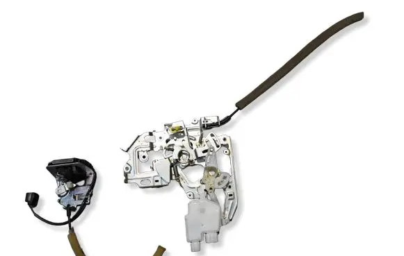 Renault Master III Rear door lock 906123257R