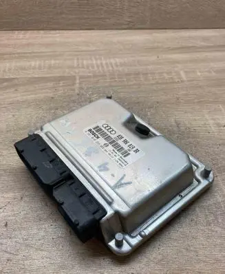 Audi A4 S4 B5 8D Engine control unit/module ECU 038906019BR 0281010226