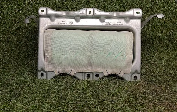 Ford Focus Passenger airbag 6M51A042B84BB