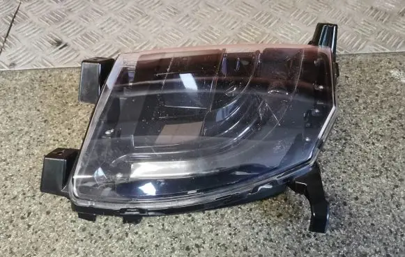 Tesla Model S Front fog light 100600000D