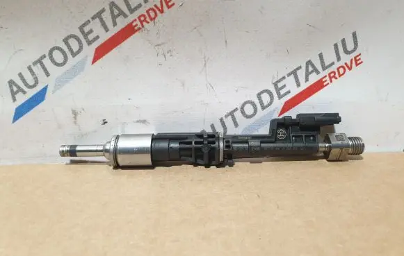 BMW 5 F10 F11 Fuel injector 7568607 13647568607 0261500063