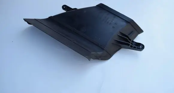 Audi A4 S4 B8 8K Air intake duct part 8K0129618 8K0129618A