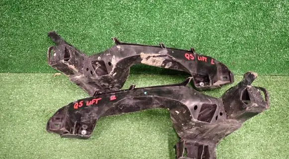 Audi Q5 SQ5 Fender mounting bracket AA111292