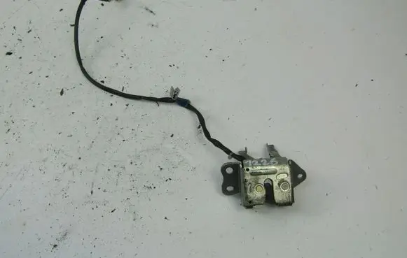 Toyota Yaris Verso Tailgate/trunk/boot lock/catch/latch 