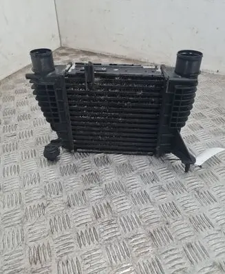 Nissan Note (E11) Intercooler radiator 992405H