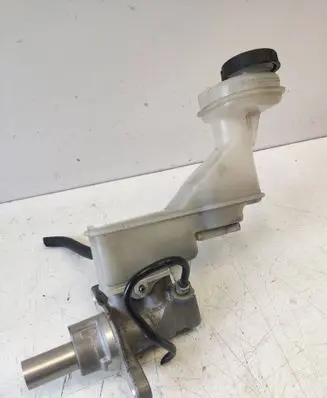 Nissan X-Trail T31 Master brake cylinder 226427