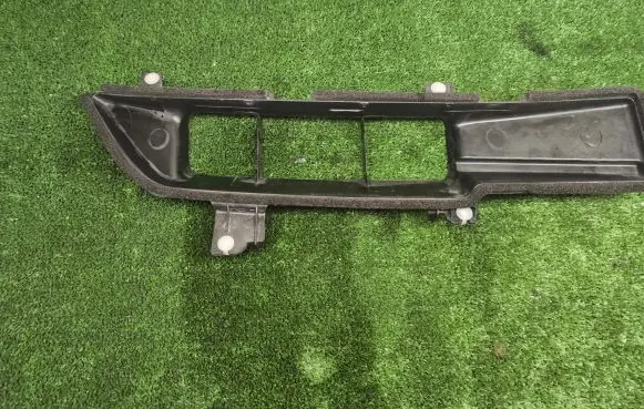 Tesla Model 3 Air intake duct part 109085700C