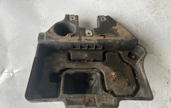 Dodge Nitro Battery tray 37983A 553608