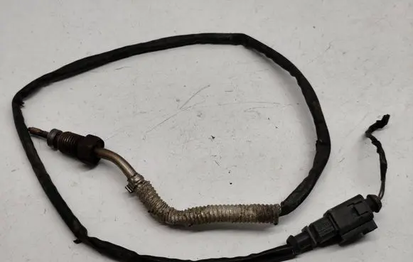 Skoda Octavia Mk2 (1Z) Exhaust gas temperature sensor 03L906088EC