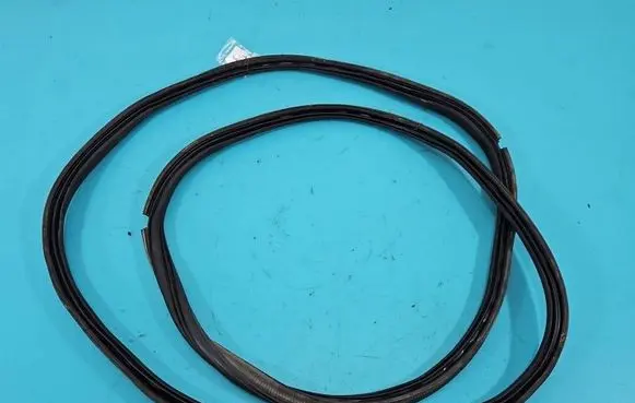 Ford Edge II Seal rubber (tailgate) IMPRK1526526