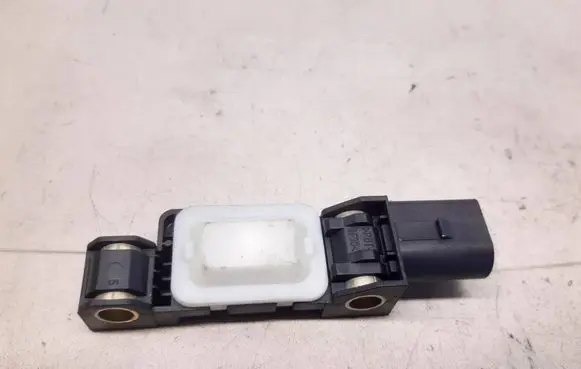 Audi A3 S3 8P Airbag deployment crash/impact sensor 4B0959643E 20031554