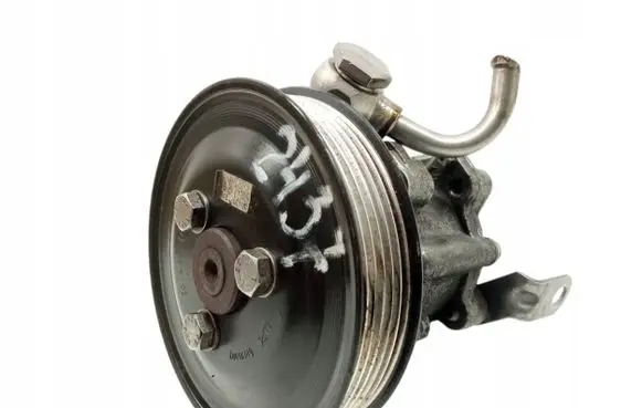BMW 3 E92 E93 Power steering pump 6783486