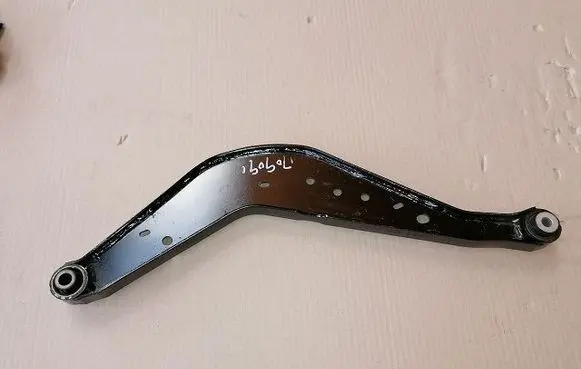 Opel Zafira C Front control arm 545256422