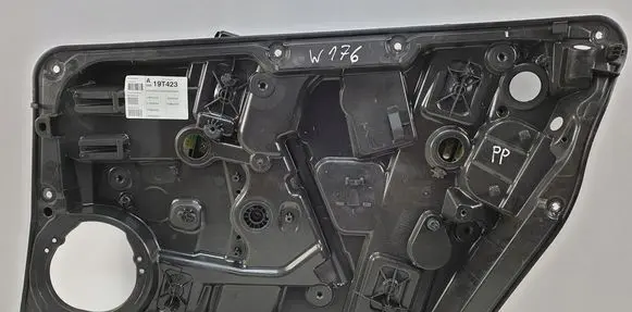 Mercedes-Benz A W176 Rear door window regulator with motor