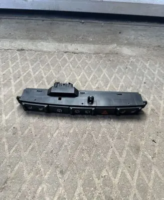 Chrysler Voyager Hazard light switch 74677463 04685842AA 30505L