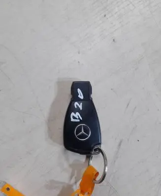 Mercedes-Benz E W211 Ignition key/card