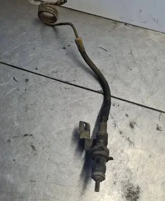 Volkswagen Transporter - Caravelle T4 Clutch pipe/line 701721477