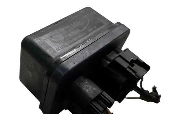 Mazda CX-5 Glow plug pre-heat relay SH0118650