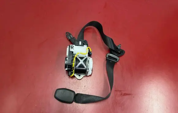 BMW X3 G01 Front seatbelt 7469962 S2746996207