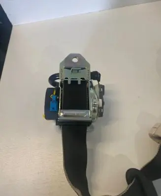 Mercedes-Benz S W222 Rear seatbelt A2228605200 004S098666 A22286052009H98