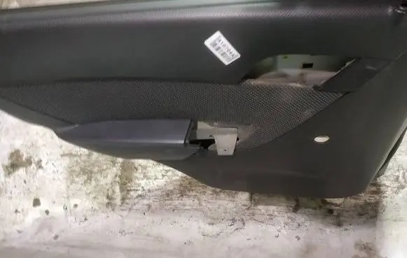 Chevrolet Aveo Rear door card panel trim