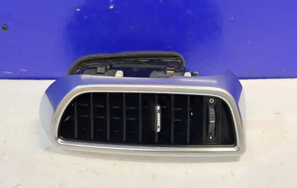 Porsche Cayenne (92A) Dashboard air vent grill cover trim 7P5819724E