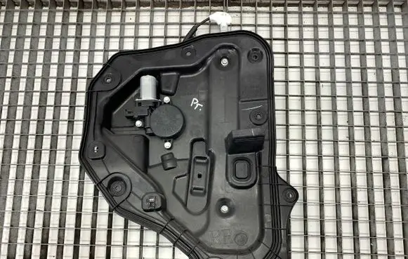 Mazda CX-5 Rear door window regulator with motor KD537297X