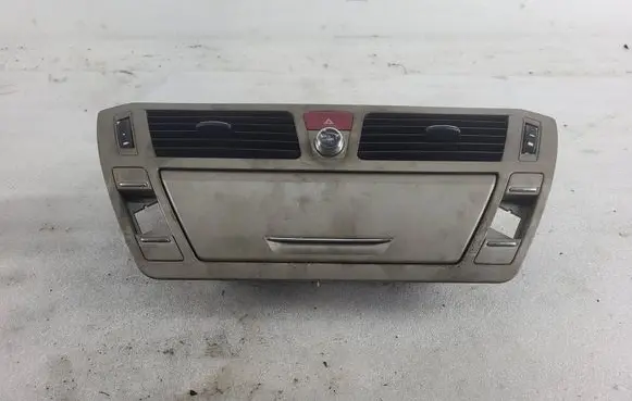 Dash center air vent grill